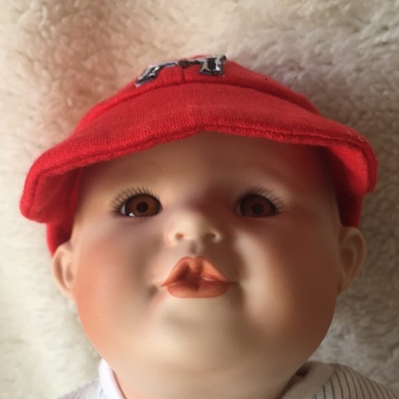 Vintage Ashton Drake “MICHAEL” - Picture 1 of 7
